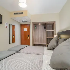 Montmar Hotel